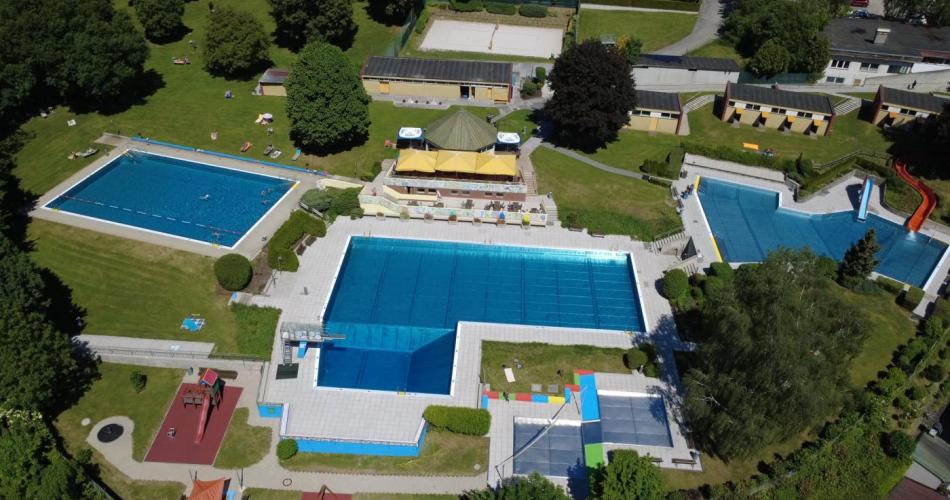Schwimmbadansicht von oben